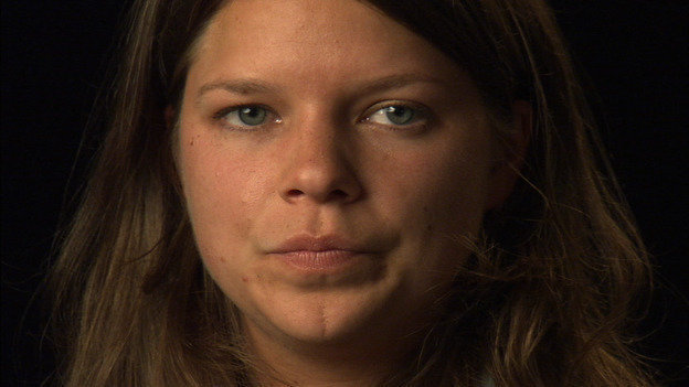 caroline dries feet 1