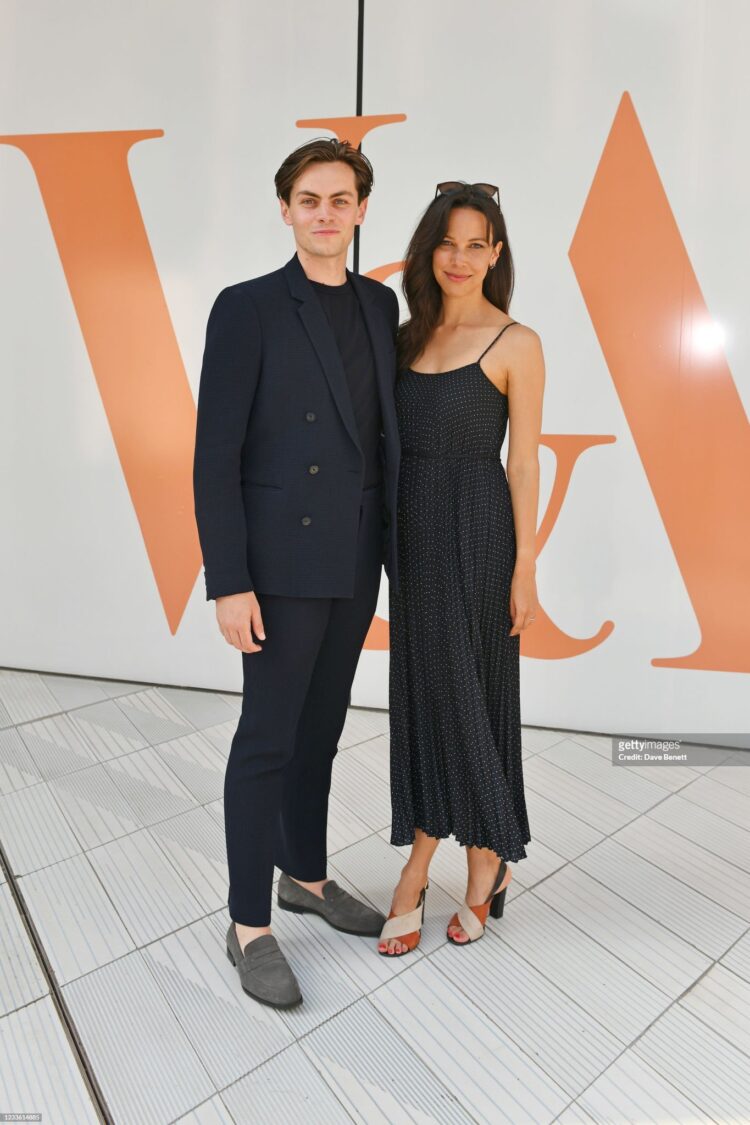 caroline ford feet 4