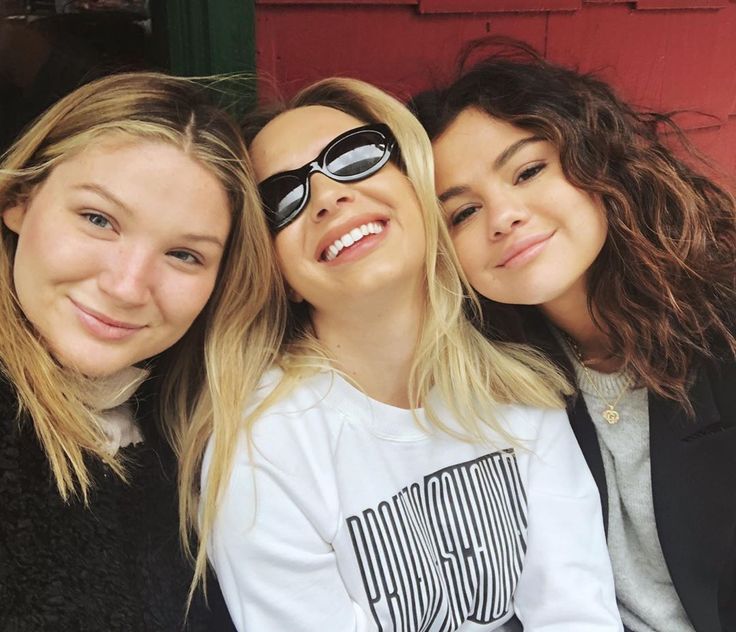 caroline franklin feet