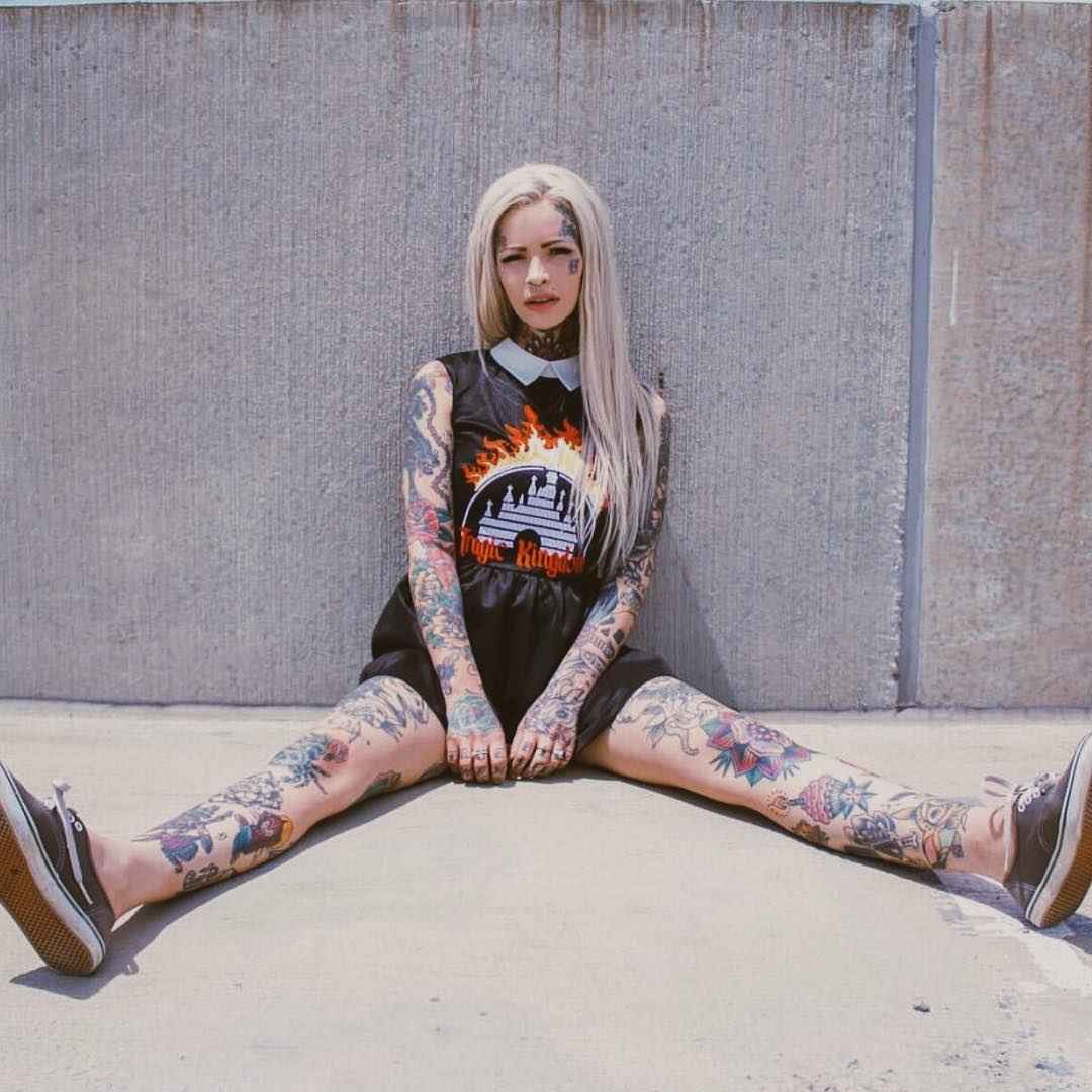 caroline grace winkler feet 4