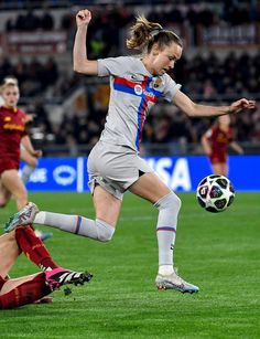 caroline graham hansen feet 4