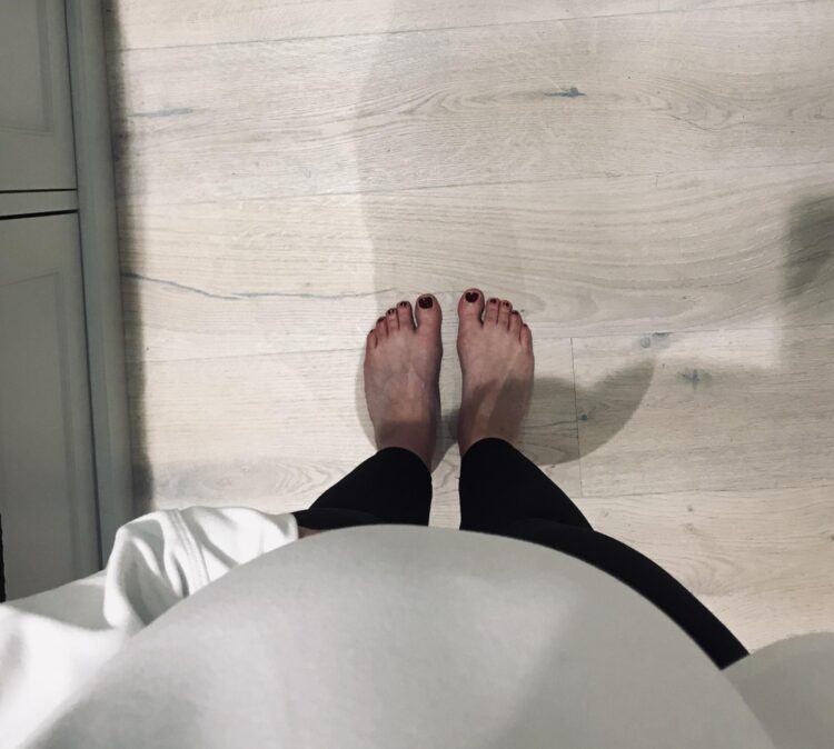 caroline kejbert feet