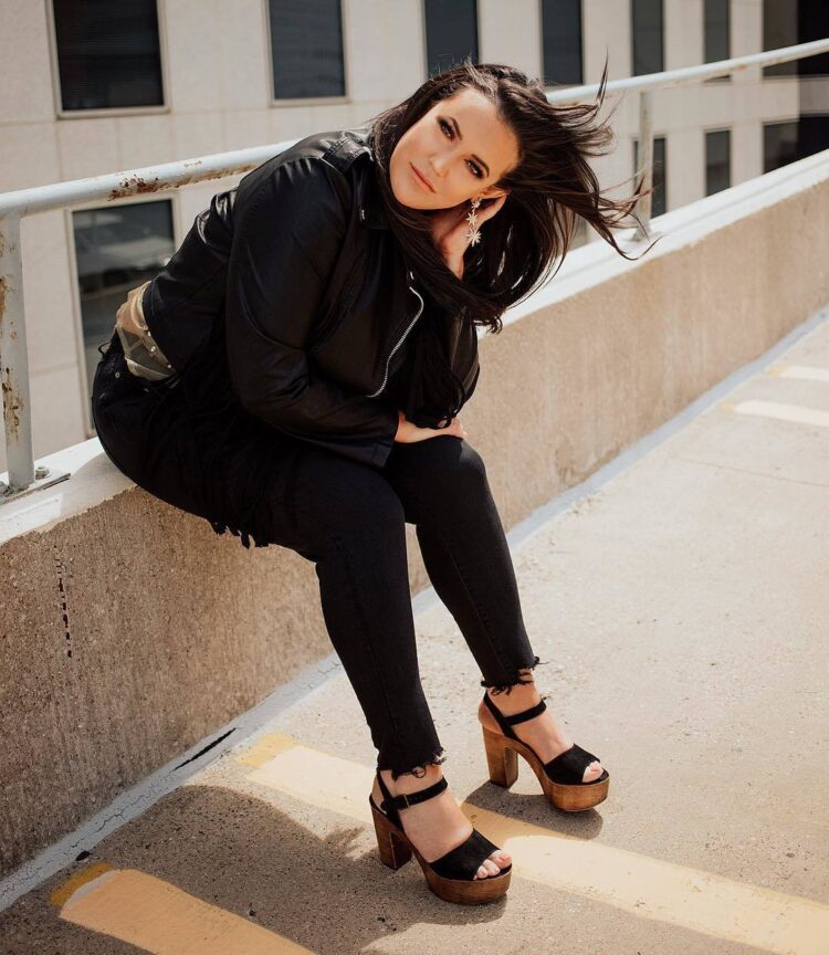 caroline kraddick feet