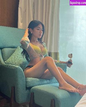 caroline lapena feet 3