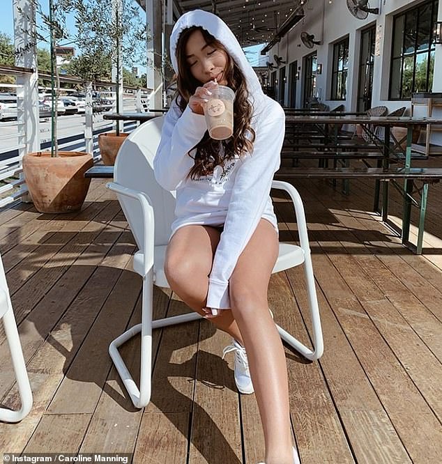 caroline manning feet 5