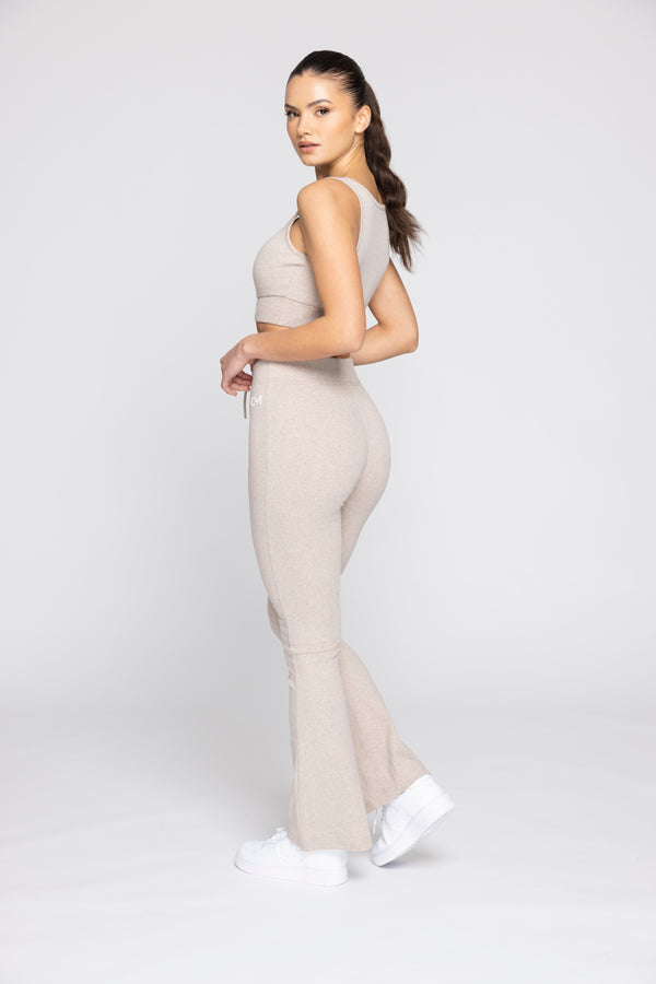 caroline omahony feet 3