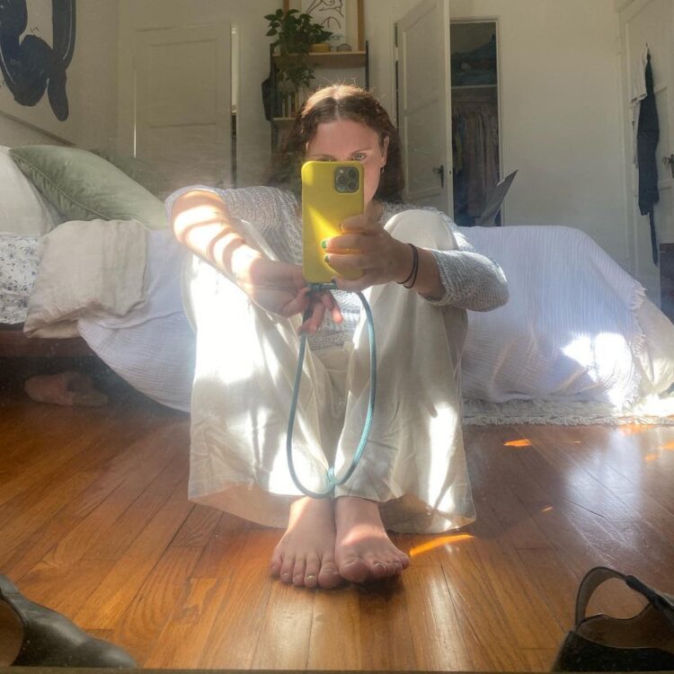 caroline pennell feet 1