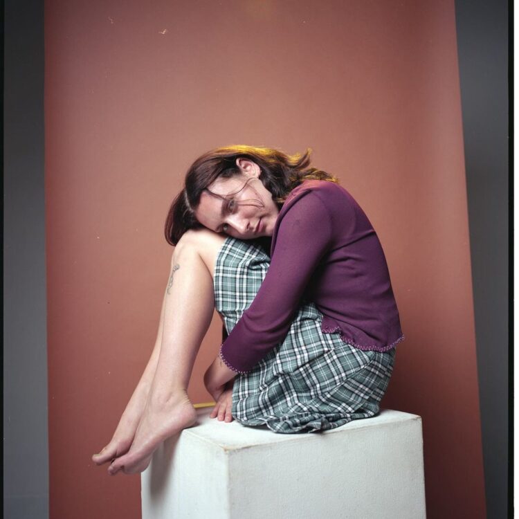 caroline pennell feet 4