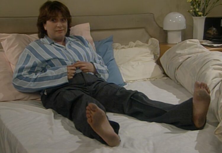 caroline quentin feet 3