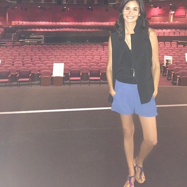 caroline ribeiro feet 5