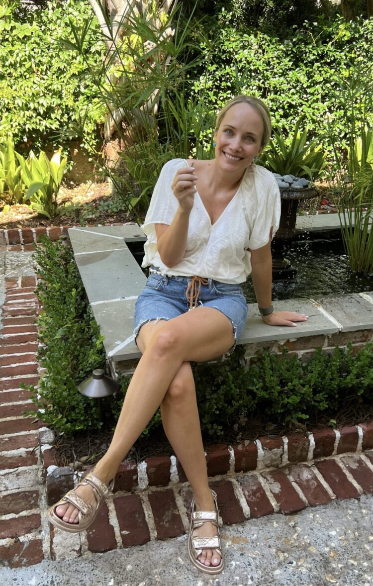 caroline sami feet 1