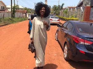 caroline sampson feet 6