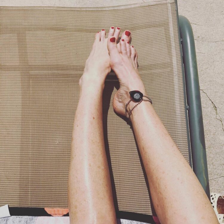 caroline williams feet 2