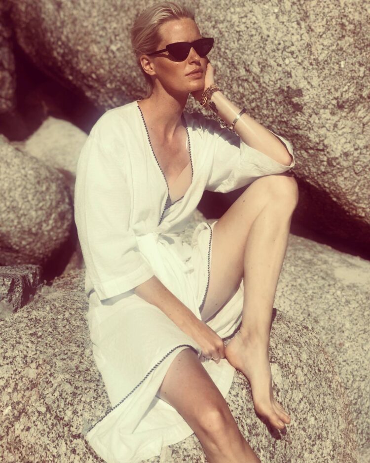 caroline winberg feet