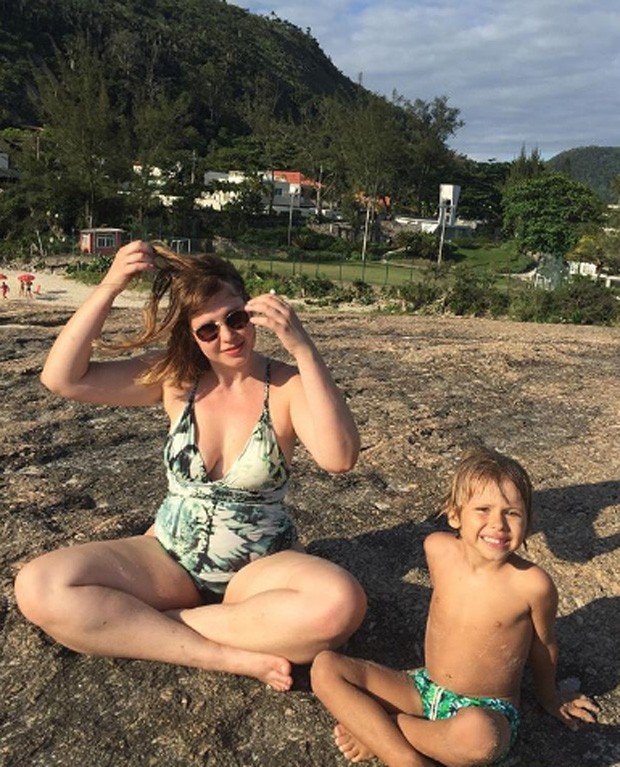 carolinie figueiredo feet 1