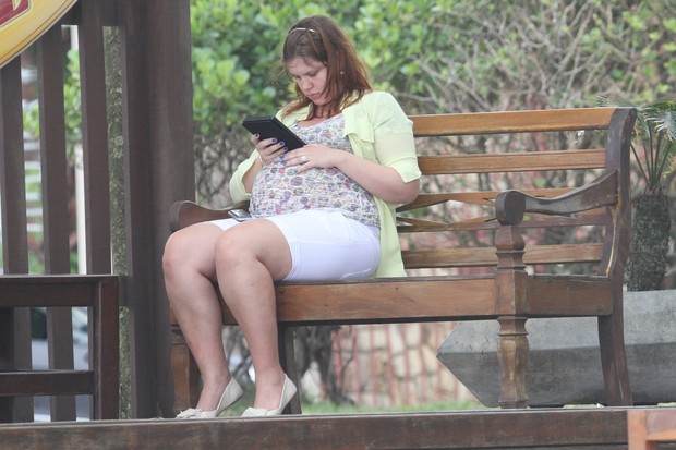 carolinie figueiredo feet 2