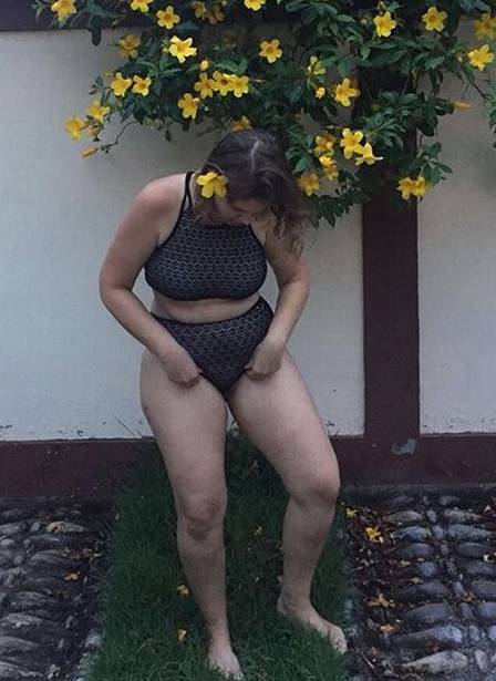 carolinie figueiredo feet 3