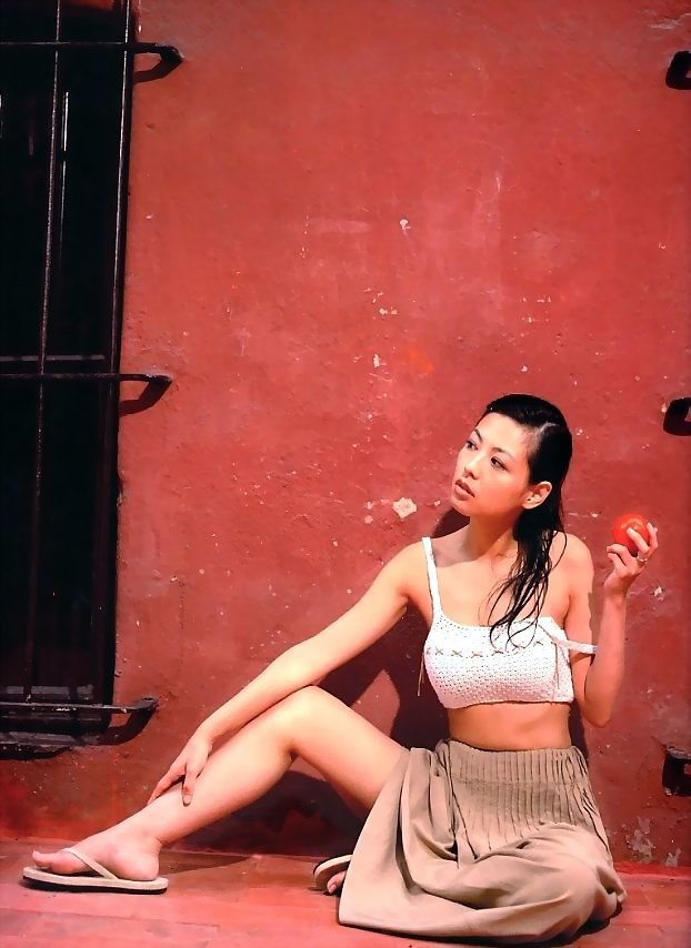 carolyn chen feet 1