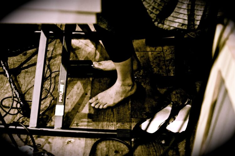 carolyn chen feet 2
