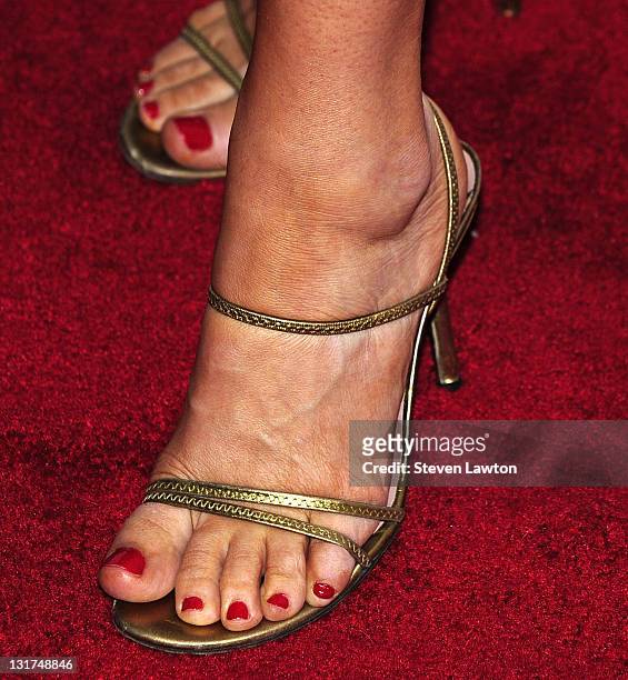 carolyn hennesy feet 5