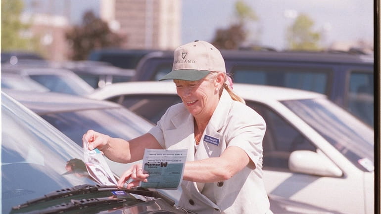 carolyn mccarthy feet