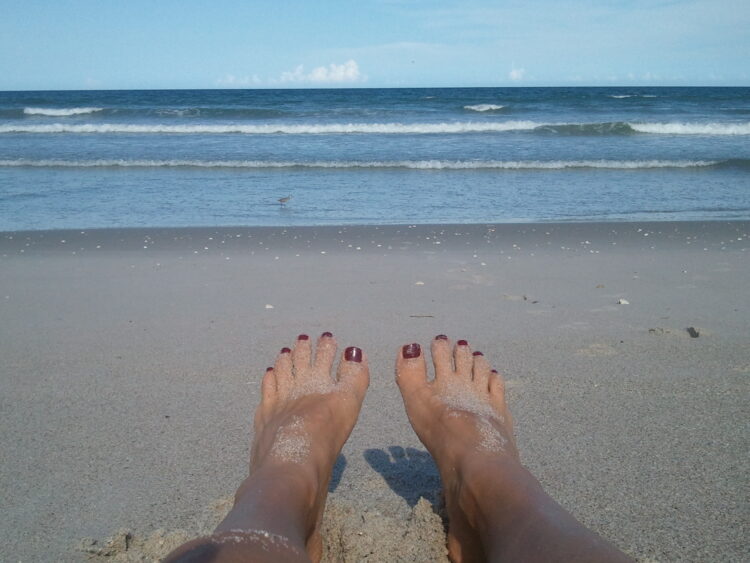 carolyn smith feet 6