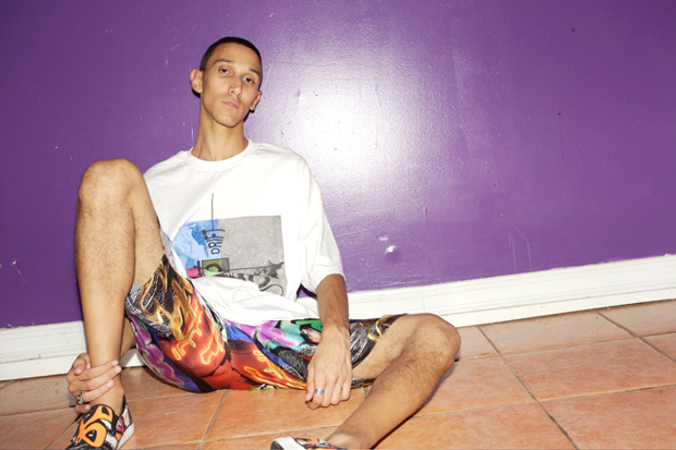 carri mundane feet 3