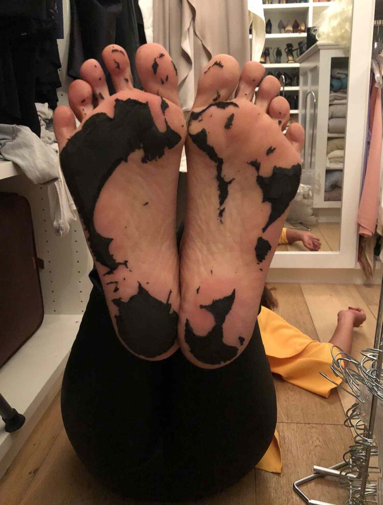 carrie ann inaba feet 5