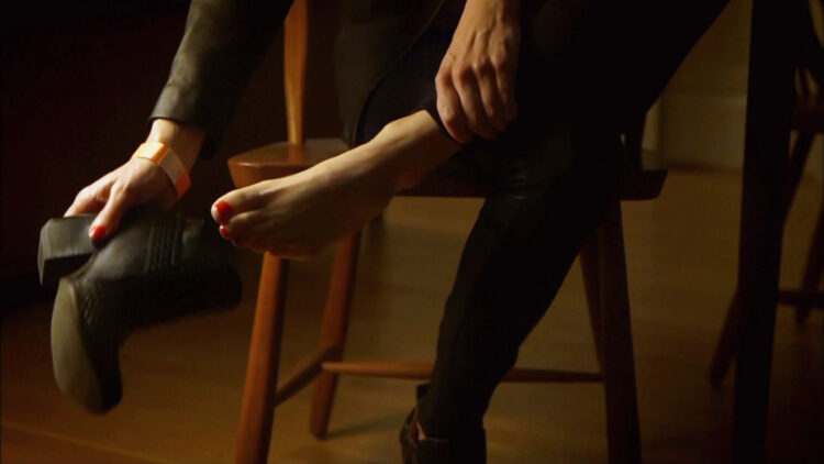 carrie brownstein feet 1