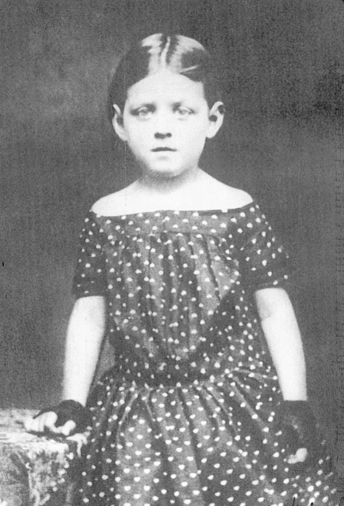 carrie chapman catt feet 4