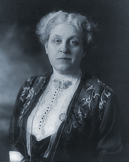 carrie chapman catt feet 6