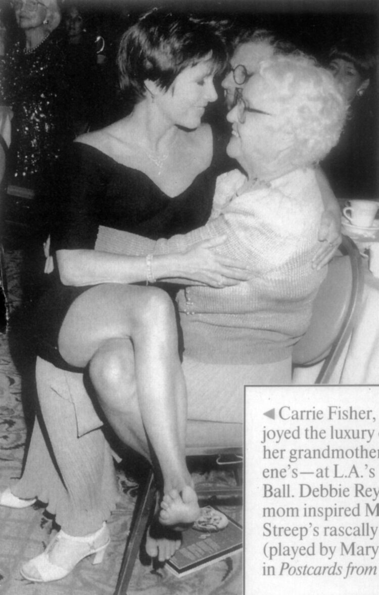 carrie fisher feet 6 scaled