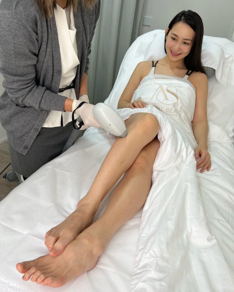 carrie ou yeung feet 3