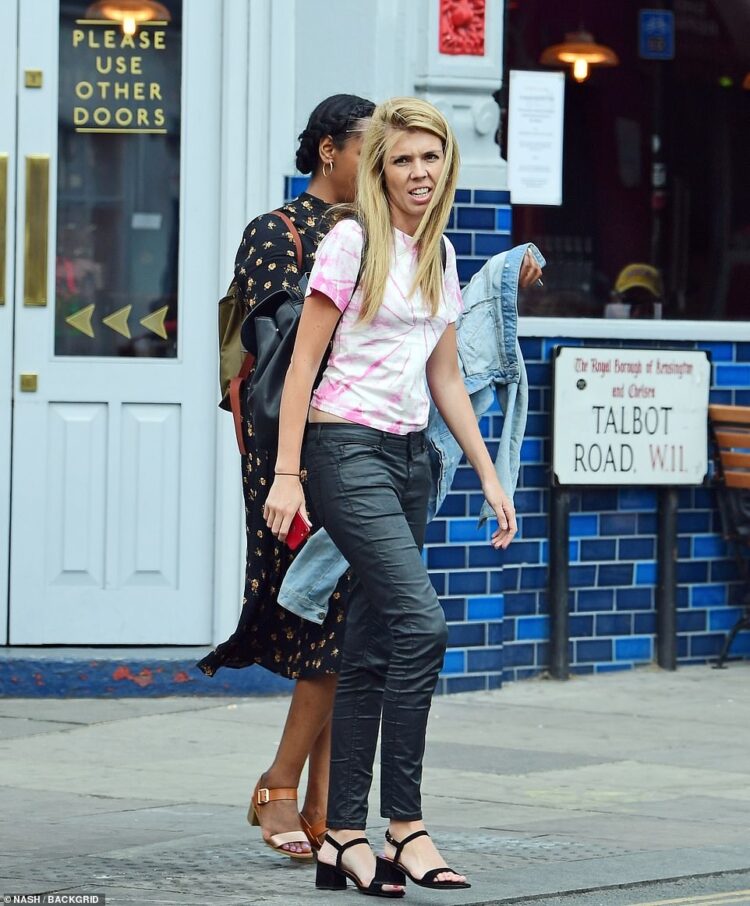 carrie symonds feet 4