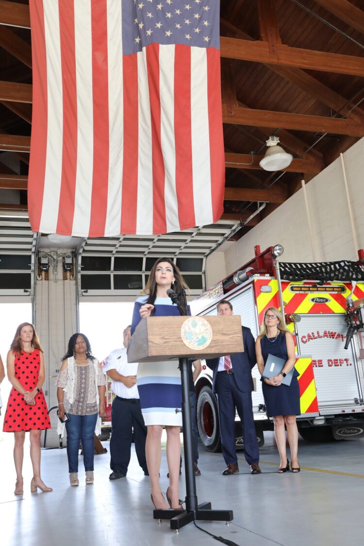 casey desantis feet 1