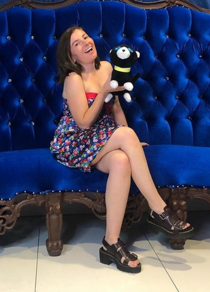 cassanda morrise feet 3