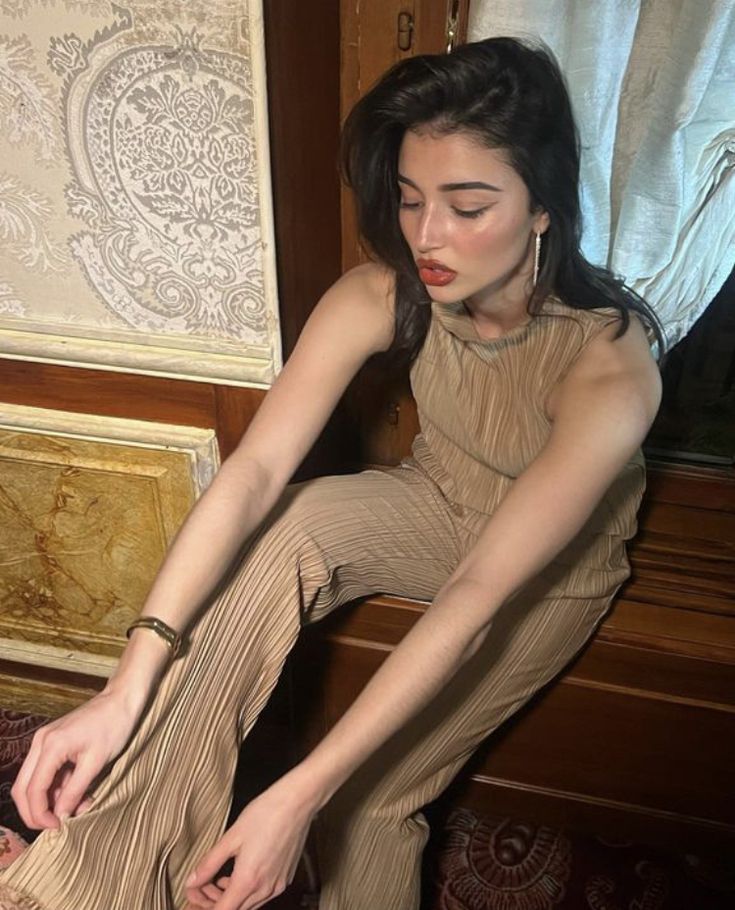 cassandra cano feet 3