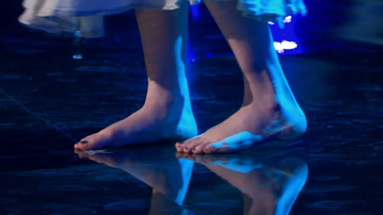 cassandra coleman feet 1