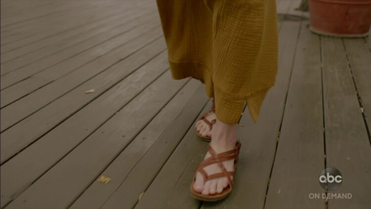 cassandra coleman feet 3