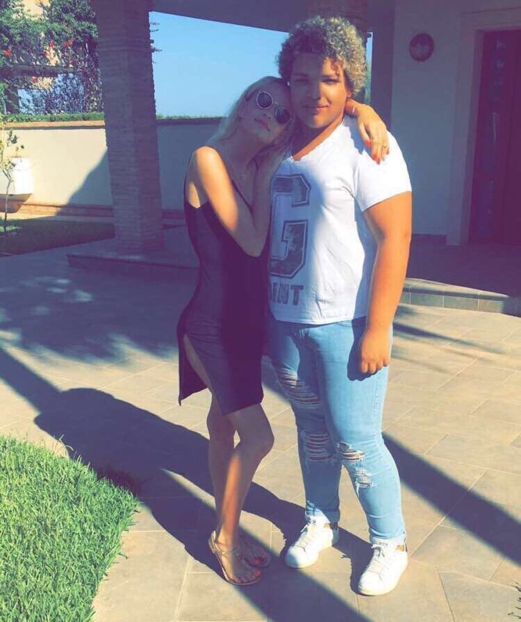 cassandra foret feet 3