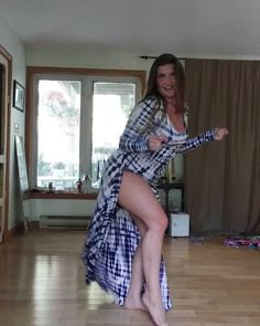 cassandra fox feet 4