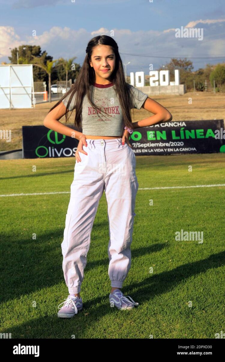 cassandra iturralde feet 2