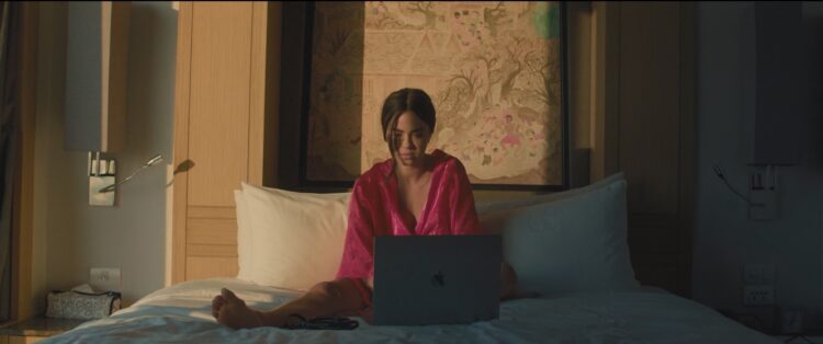 cassandra naud feet 2