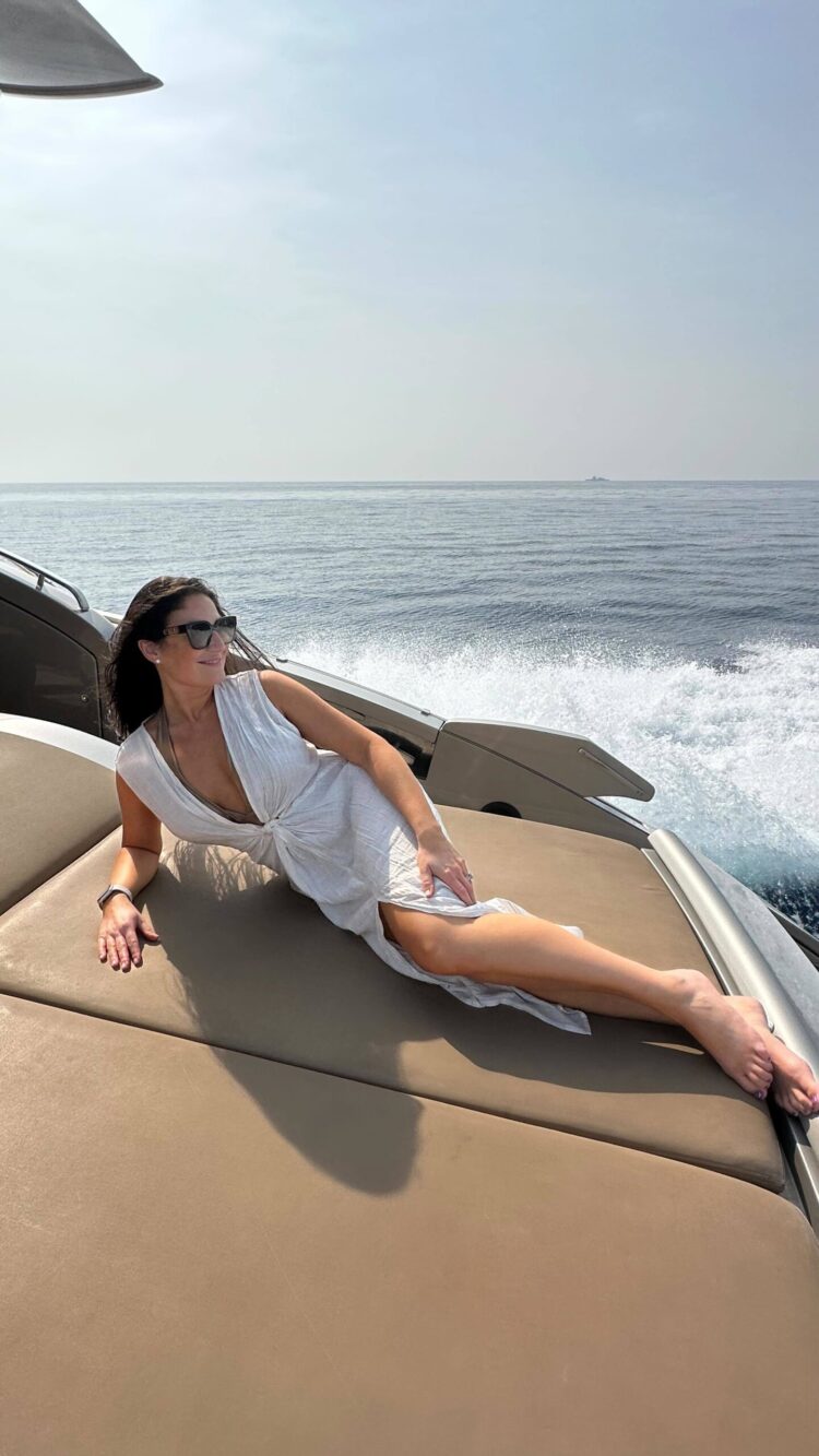 cassandra shahinfar feet 5 scaled