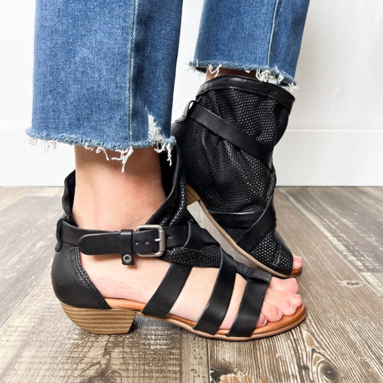 cassidy black feet 3