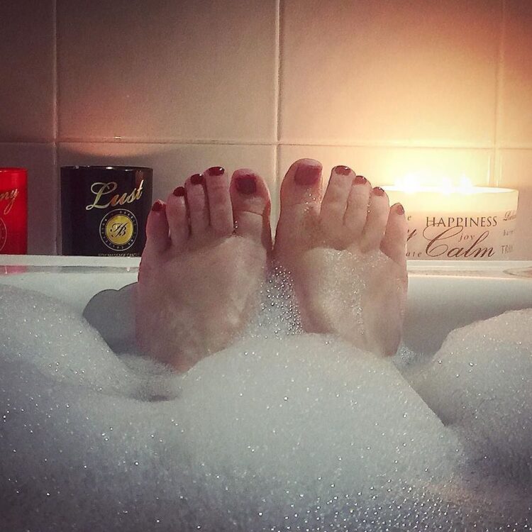 cassidy la creme feet