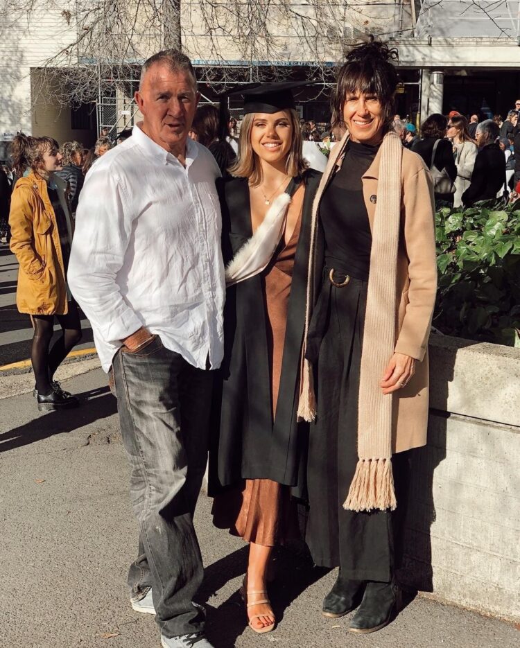 cassie henderson feet 1