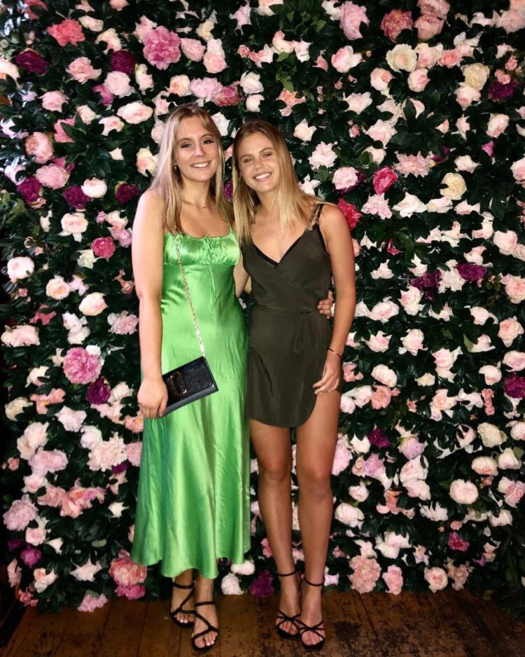 cassie henderson feet