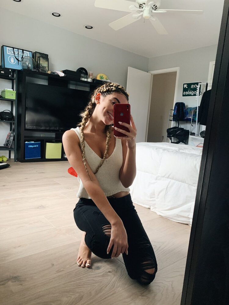 catalina selman feet 1