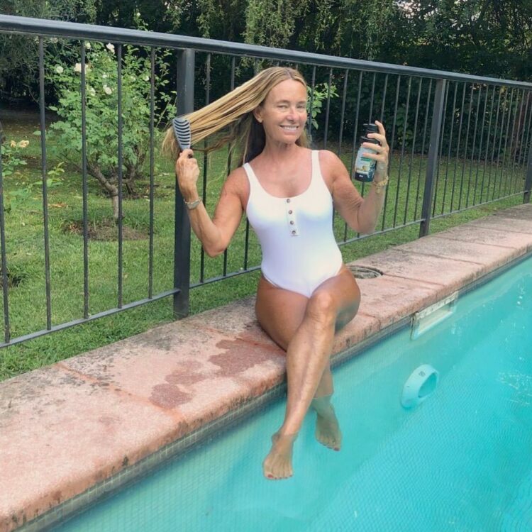 catalina trillizas feet 5